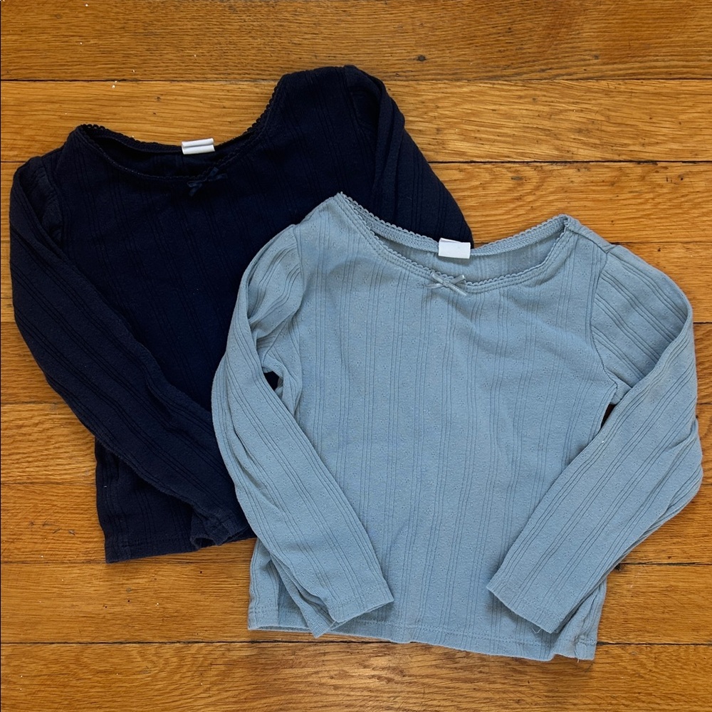 Bundle of two Gap pointelle tees
